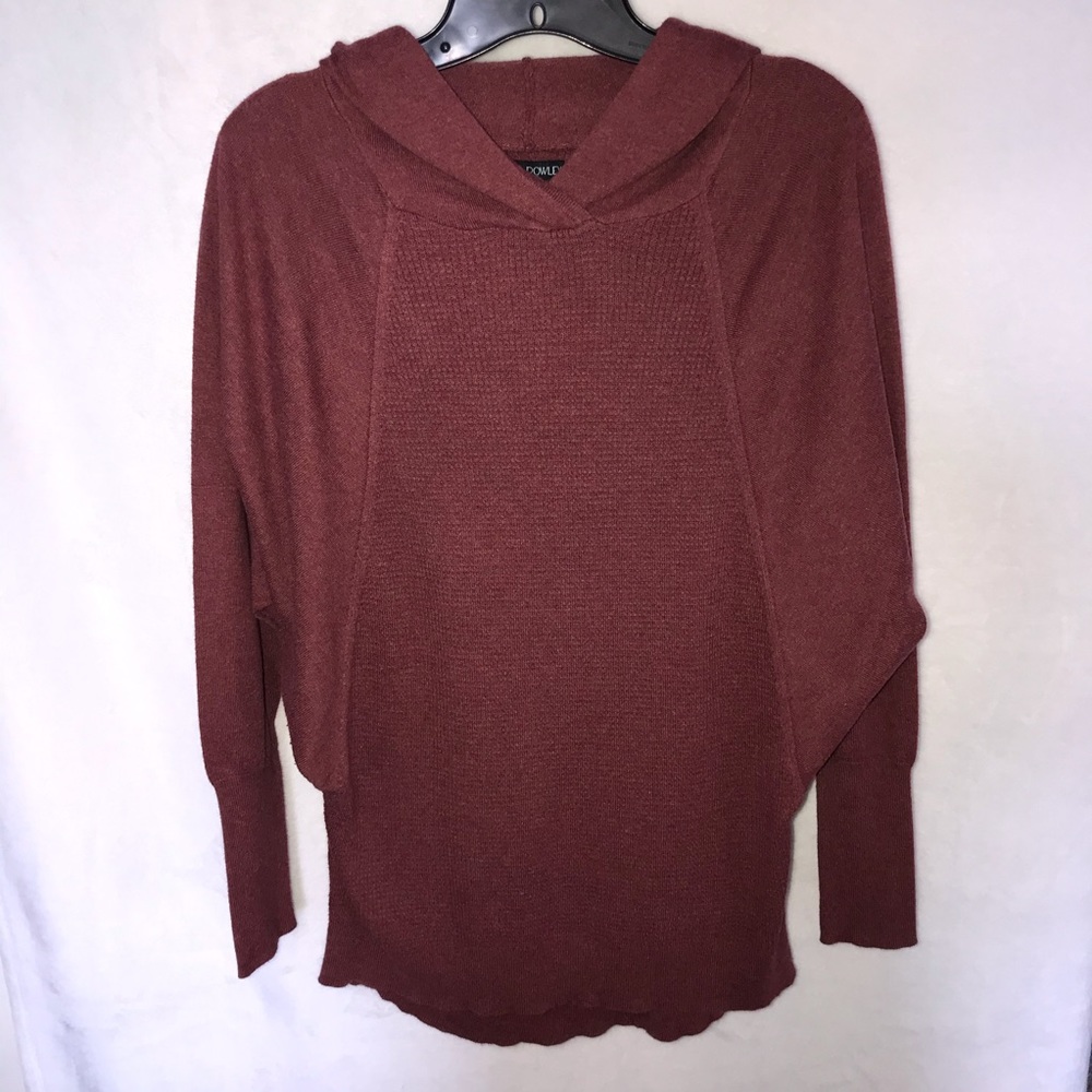 Long sleeve waffle neck with hood.